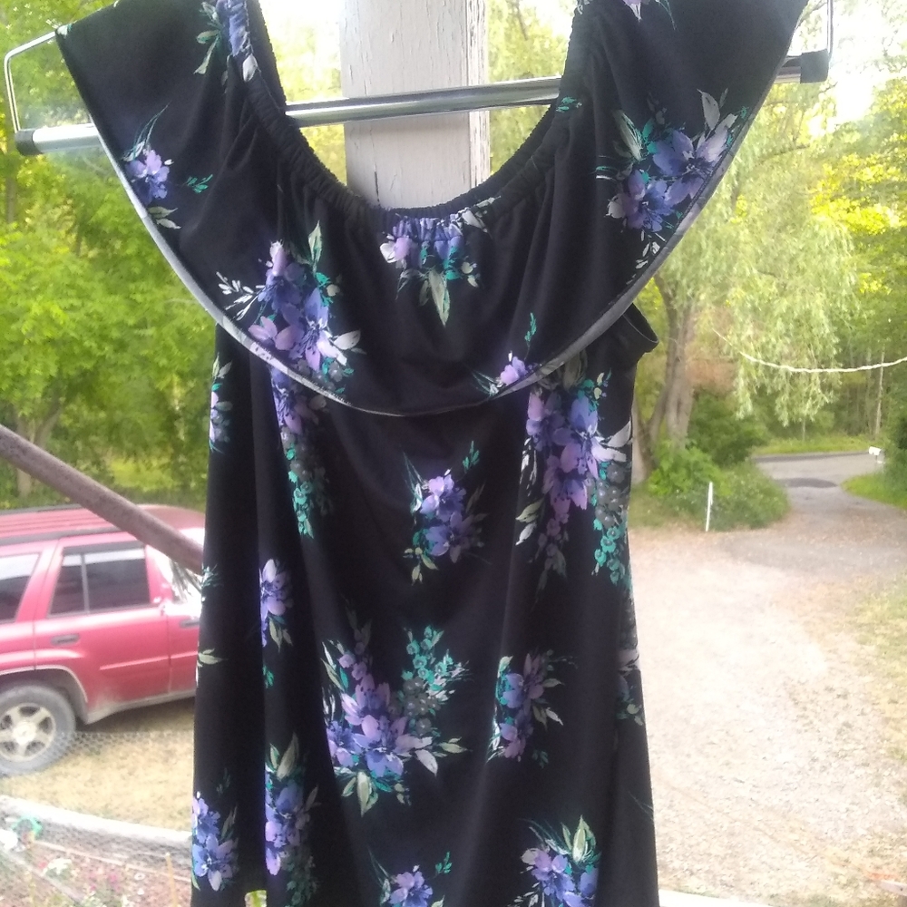 **NWT Black & Purple Floral Maternity Blouse